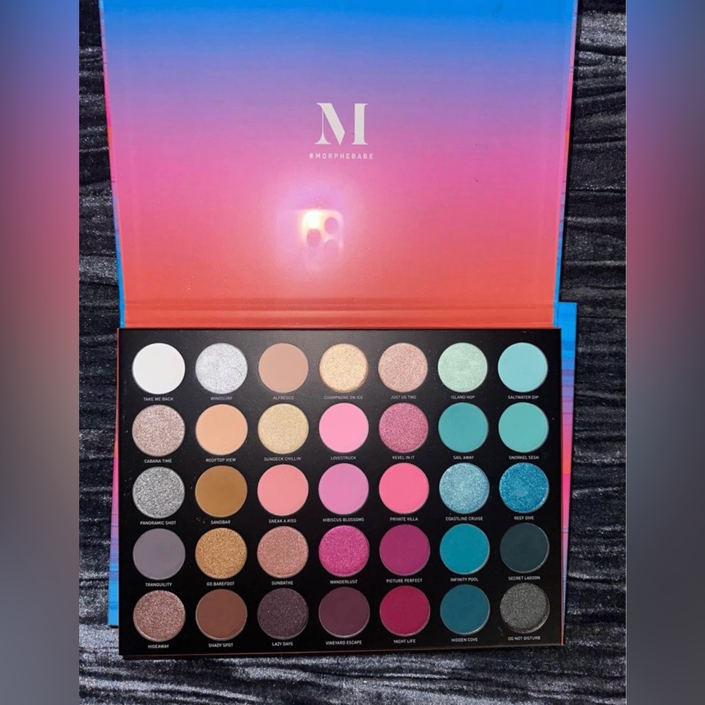 35 color eyeshadow palette
